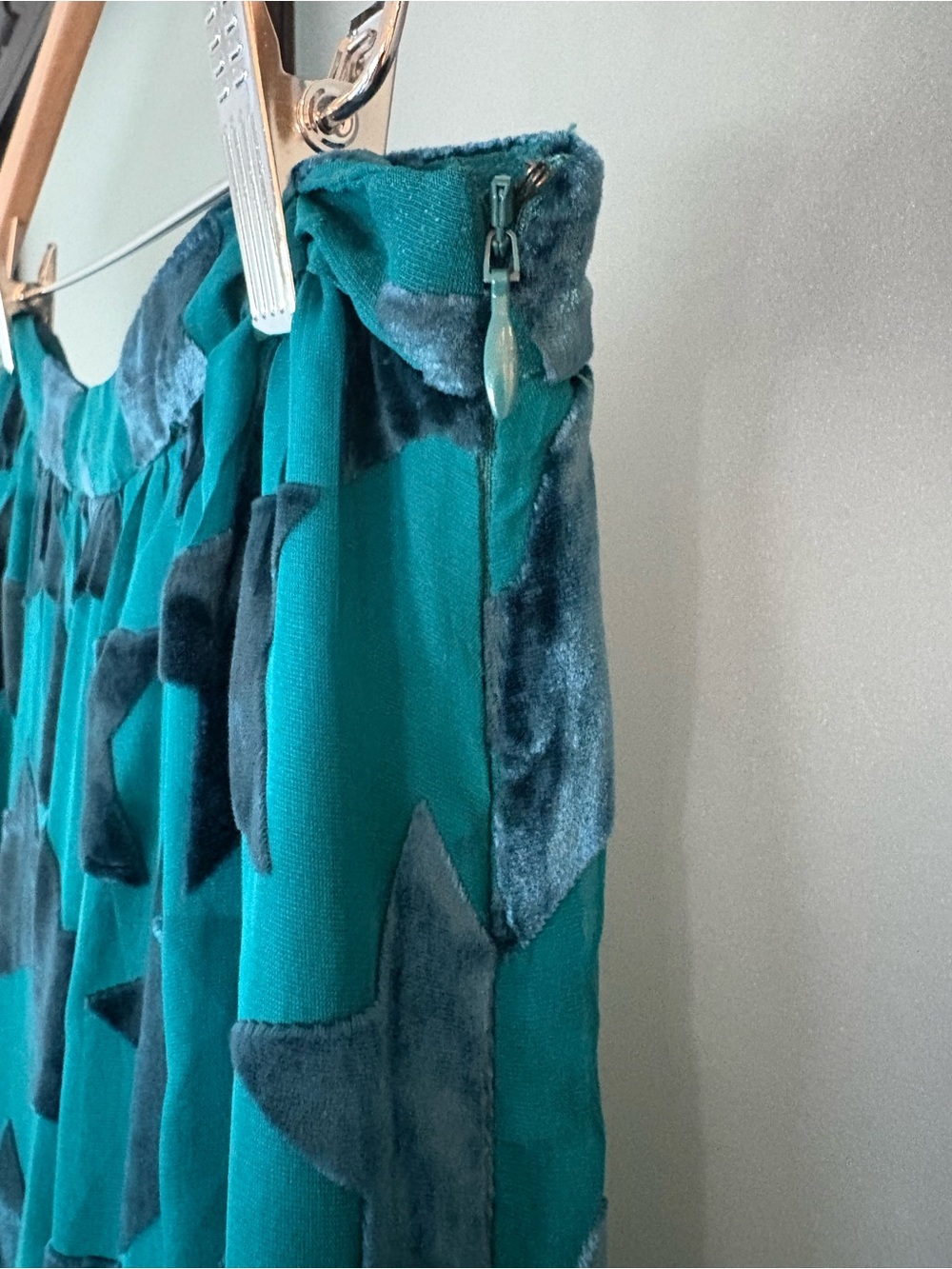 Anthropologie - Maeve Teal and Star-Print Midi Skirt - Picture 3 of 6